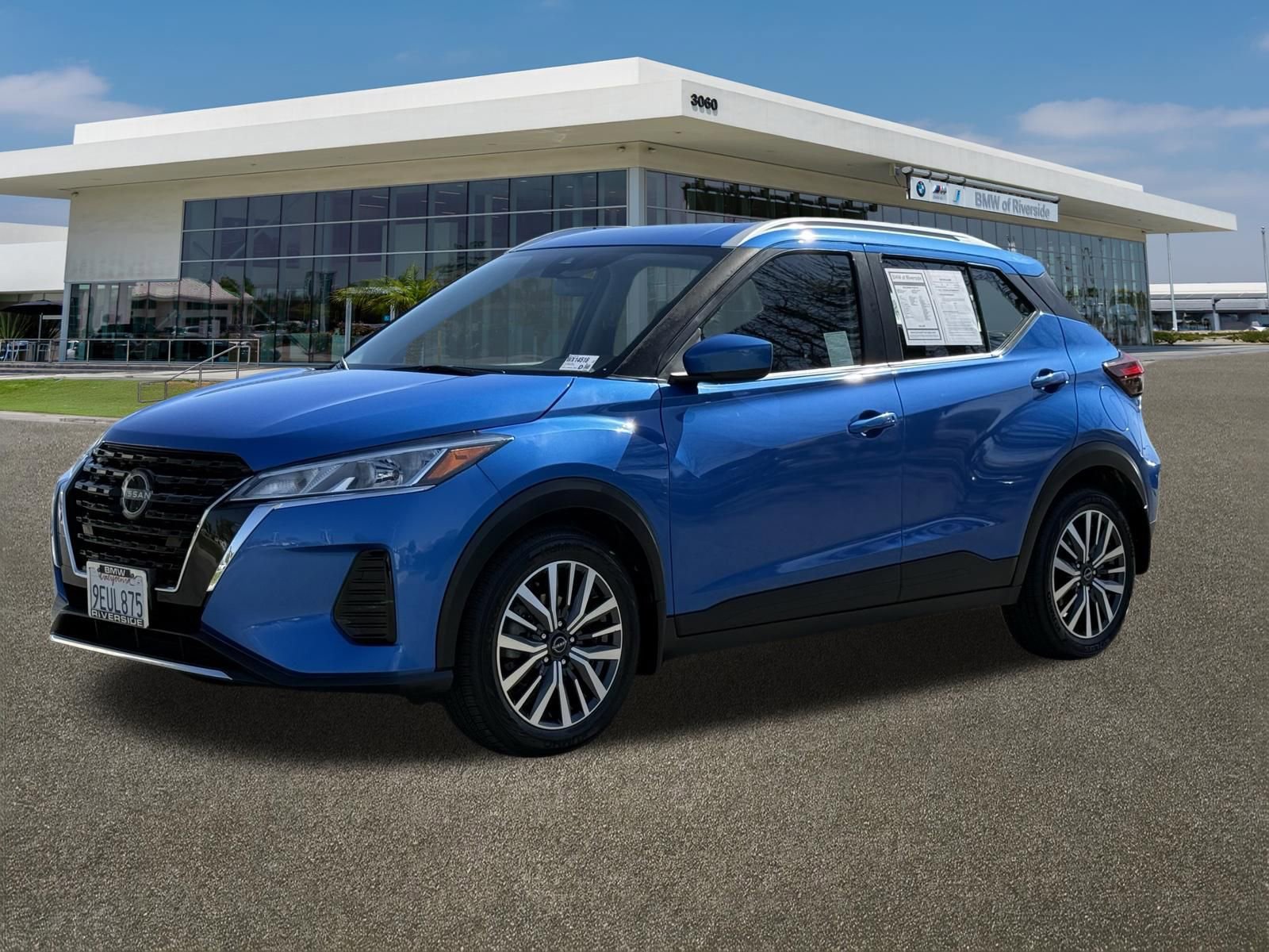 Used 2023 Nissan Kicks SV image 5