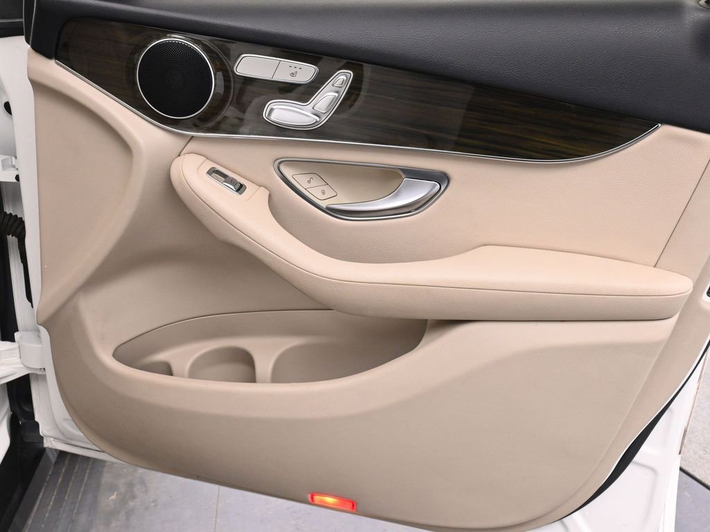 Used 2016 Mercedes-Benz GLC 300 image 18