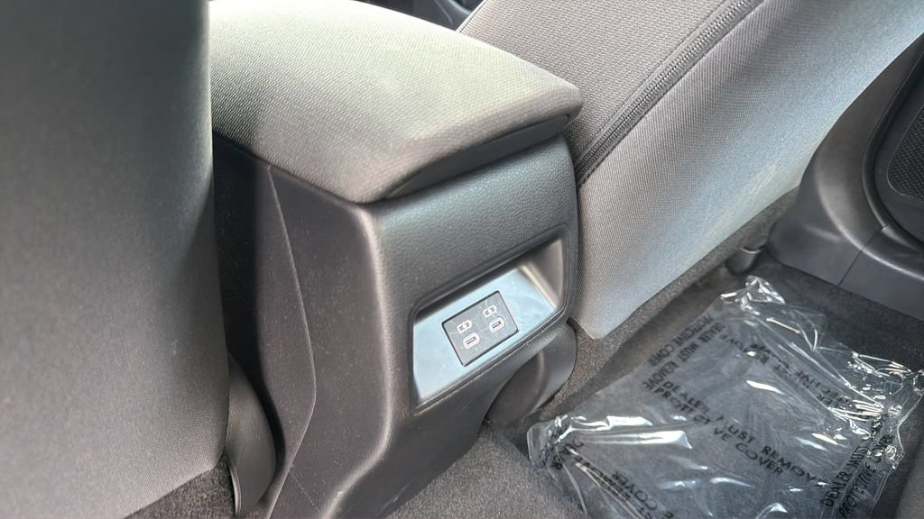 Used 2026 Toyota Corolla SE FWD image 16