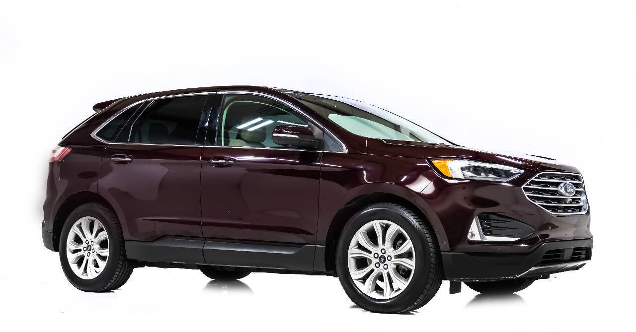 Used 2019 Ford Edge Titanium w/ Equipment Group 301A FWD image 1