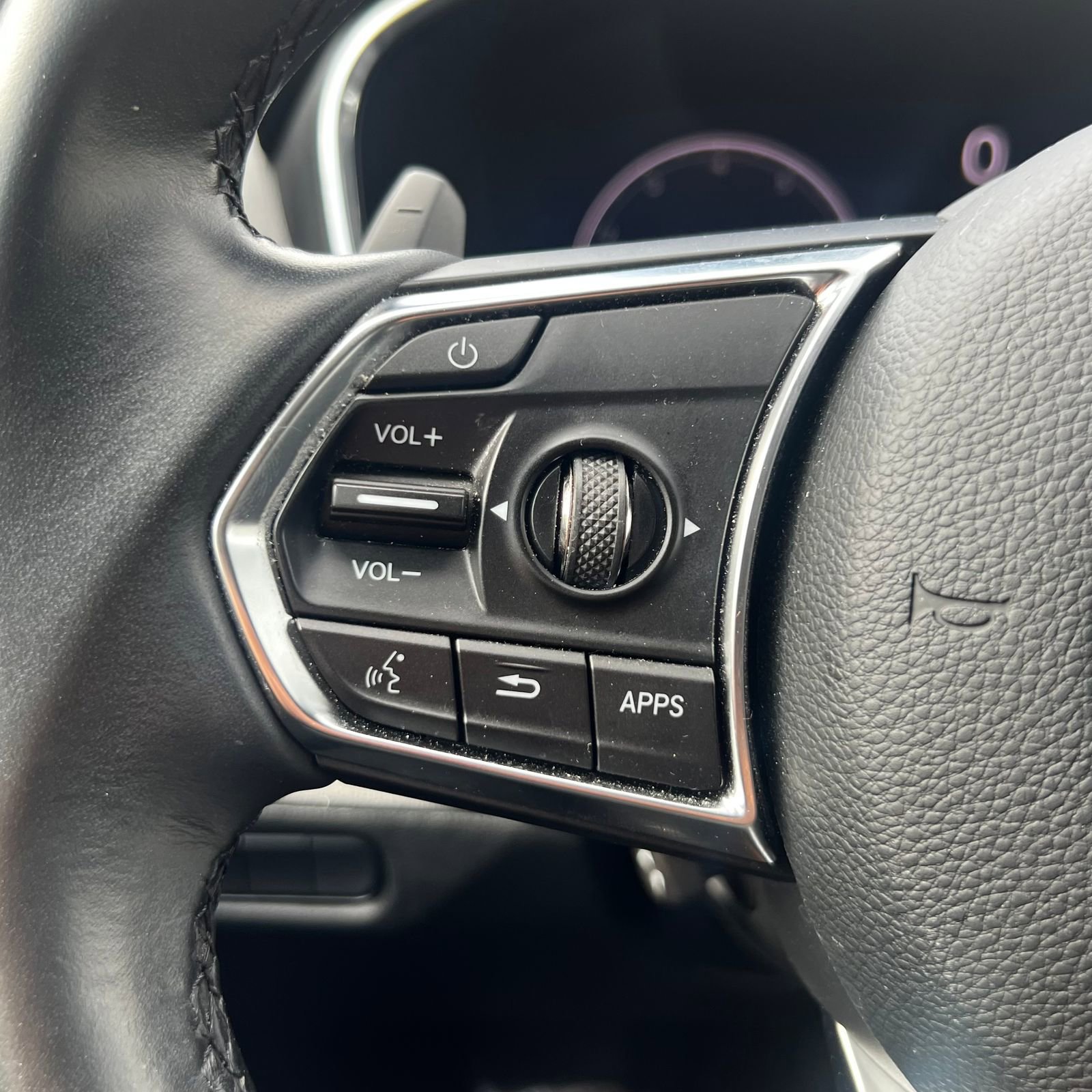 Used 2023 Acura MDX FWD image 19