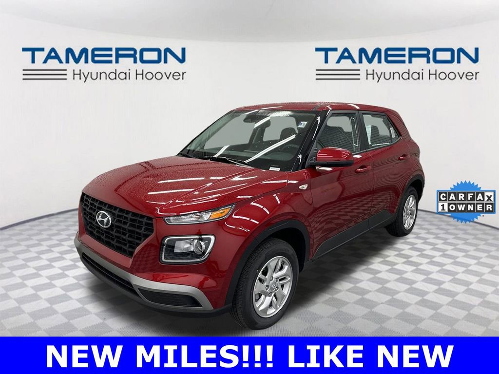 Used 2026 Hyundai Venue SE image 1
