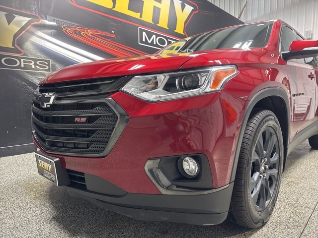 Used 2021 Chevrolet Traverse RS w/ LPO, Floor Liner Package image 2