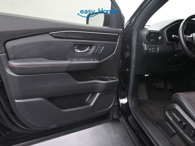 Used 2025 Honda Pilot Black Edition image 17