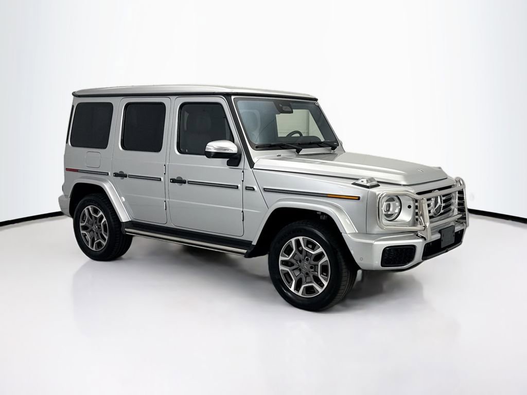 Used 2025 Mercedes-Benz G 550 image 3