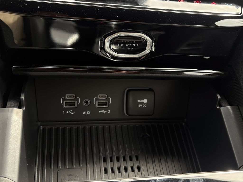 New 2026 Jeep Grand Cherokee Limited AWD/4WD image 18