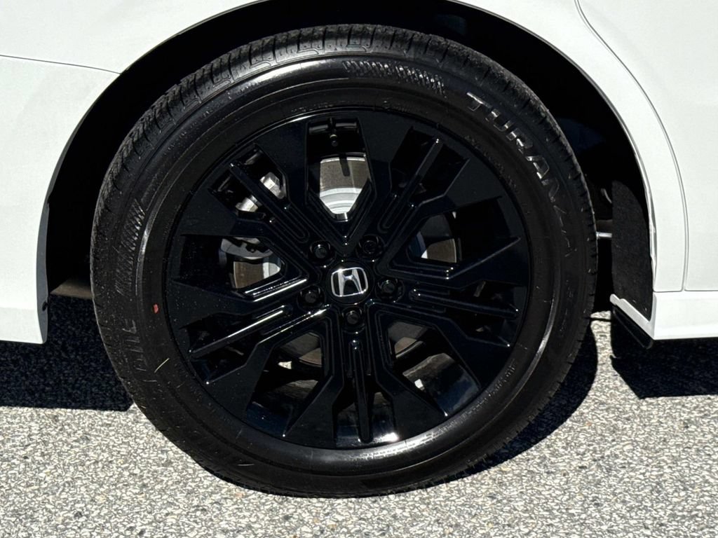Certified 2026 Honda Odyssey Sport-L image 30