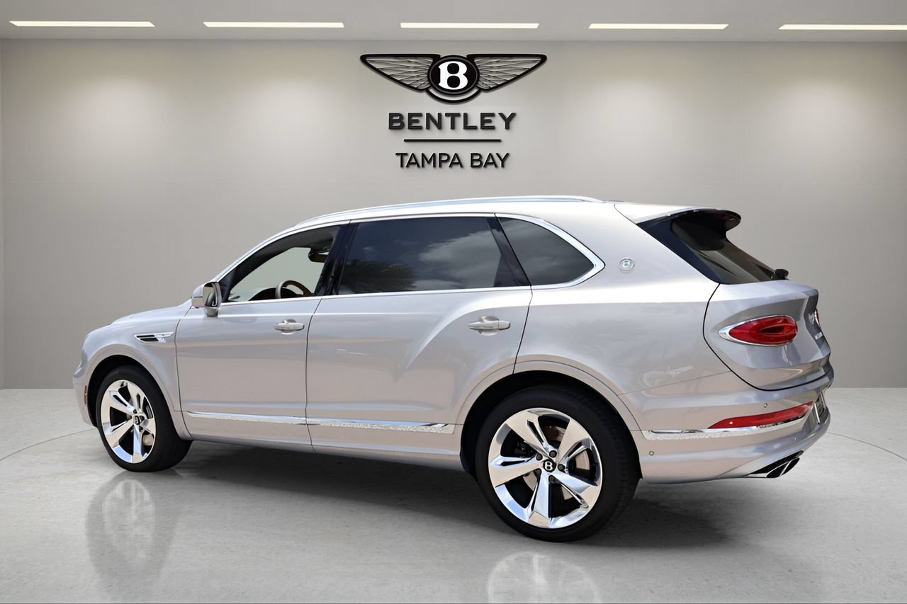 Used 2025 Bentley Bentayga Extended Wheelbase AWD/4WD image 3