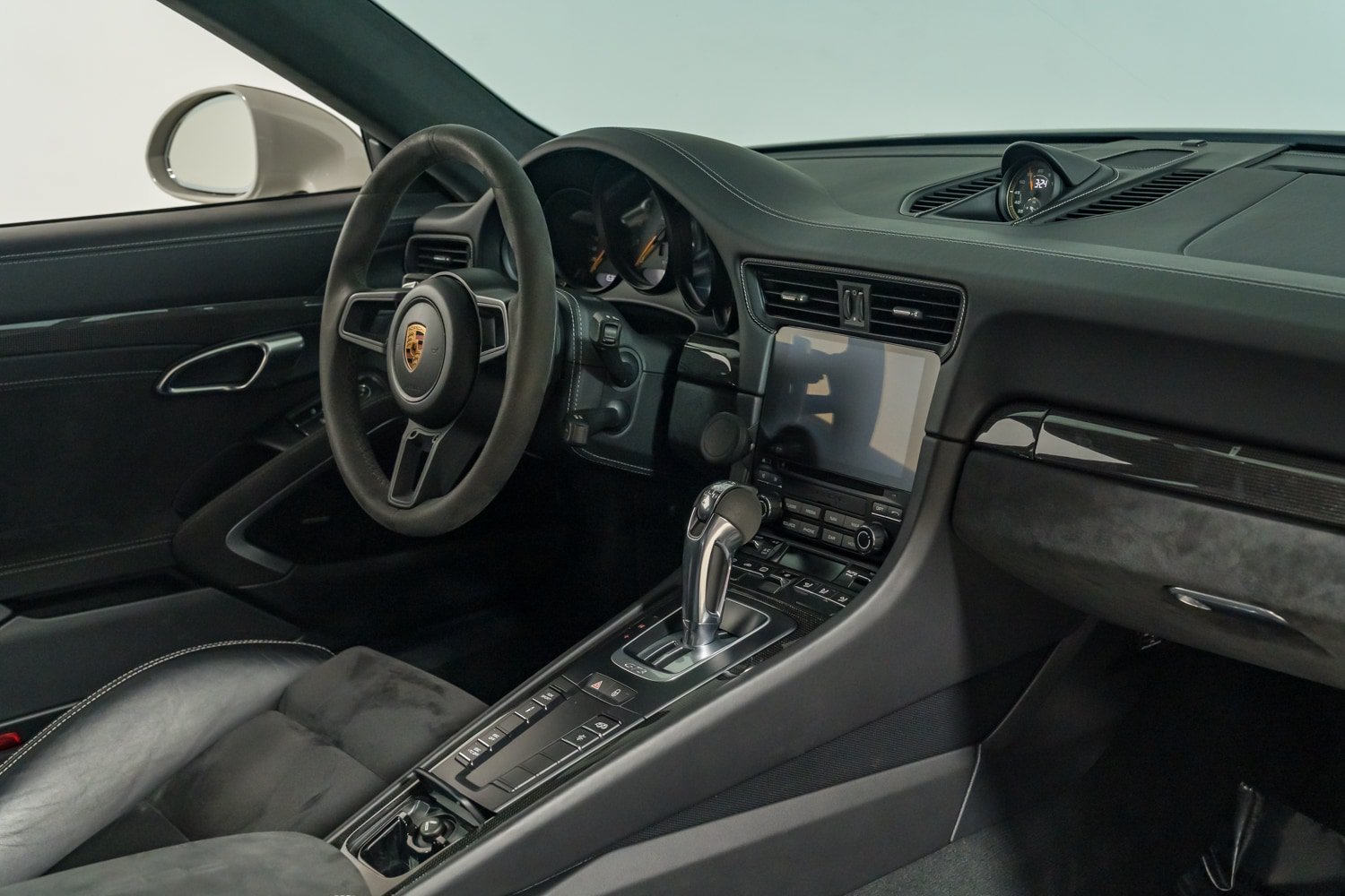 Used 2018 Porsche 911 GT3 RWD image 28