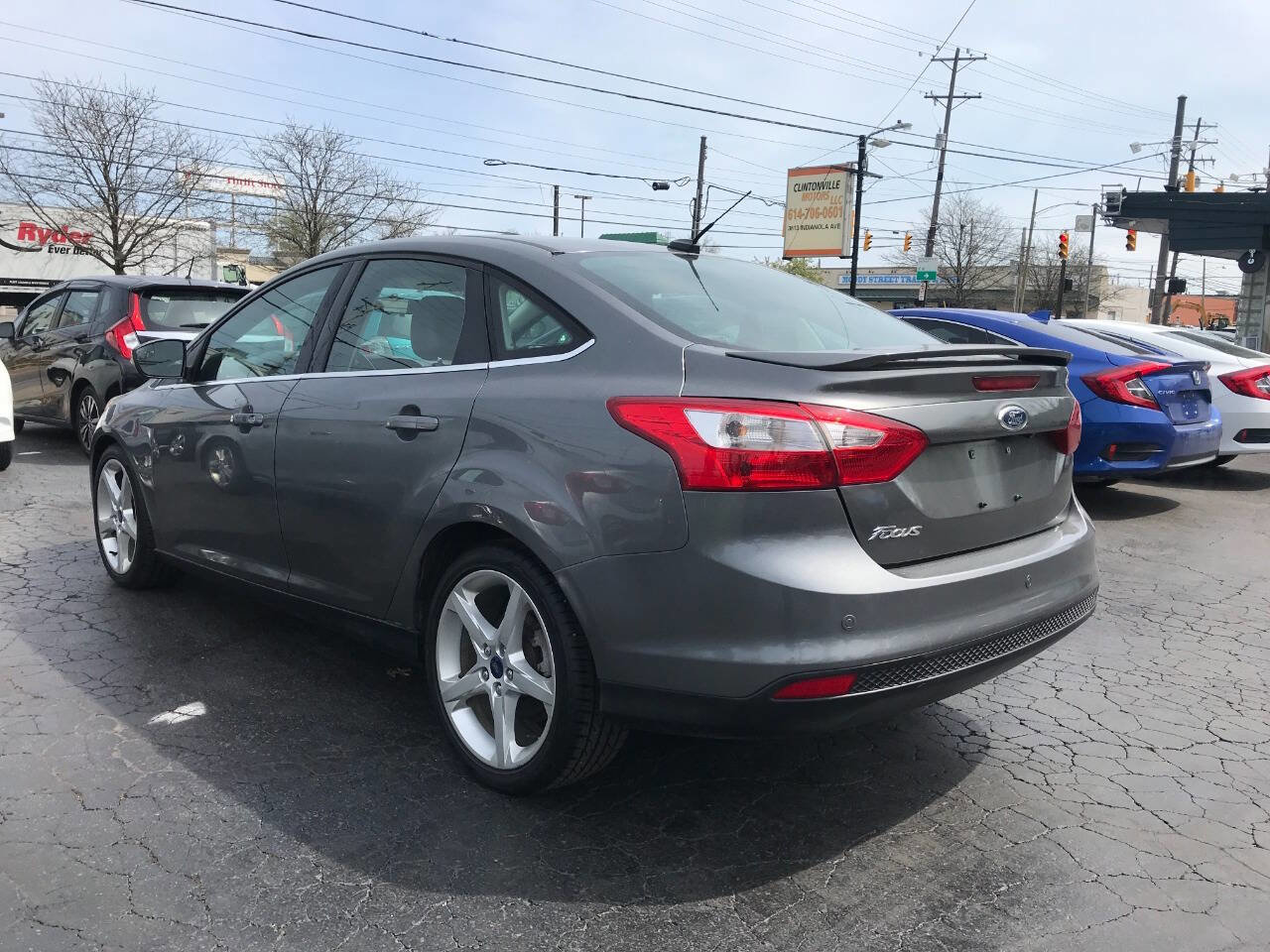 Used 2013 Ford Focus Titanium w/ Titanium Handling Pkg FWD image 5