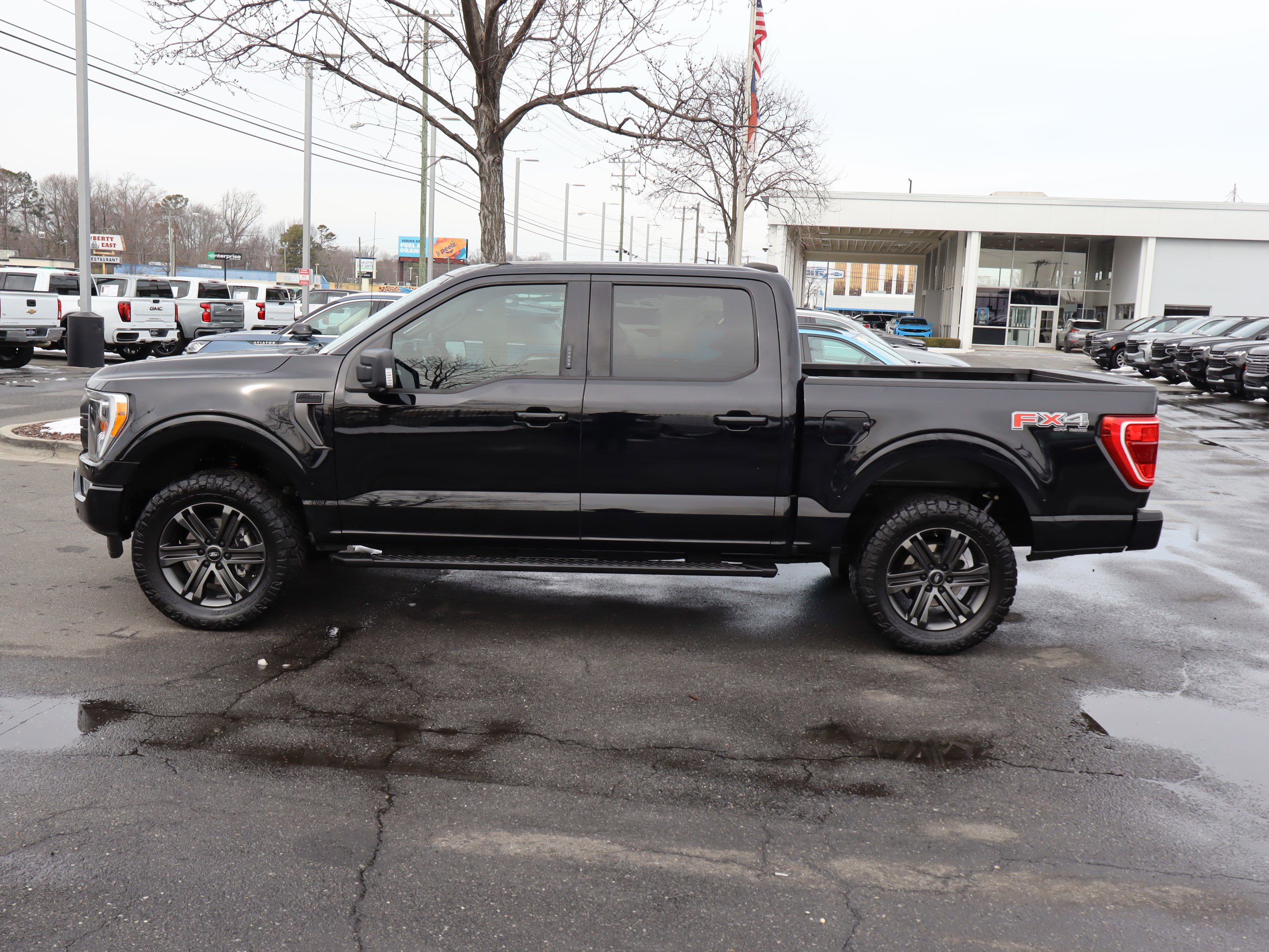 Used 2021 Ford F150 XLT w/ Equipment Group 302A High image 7
