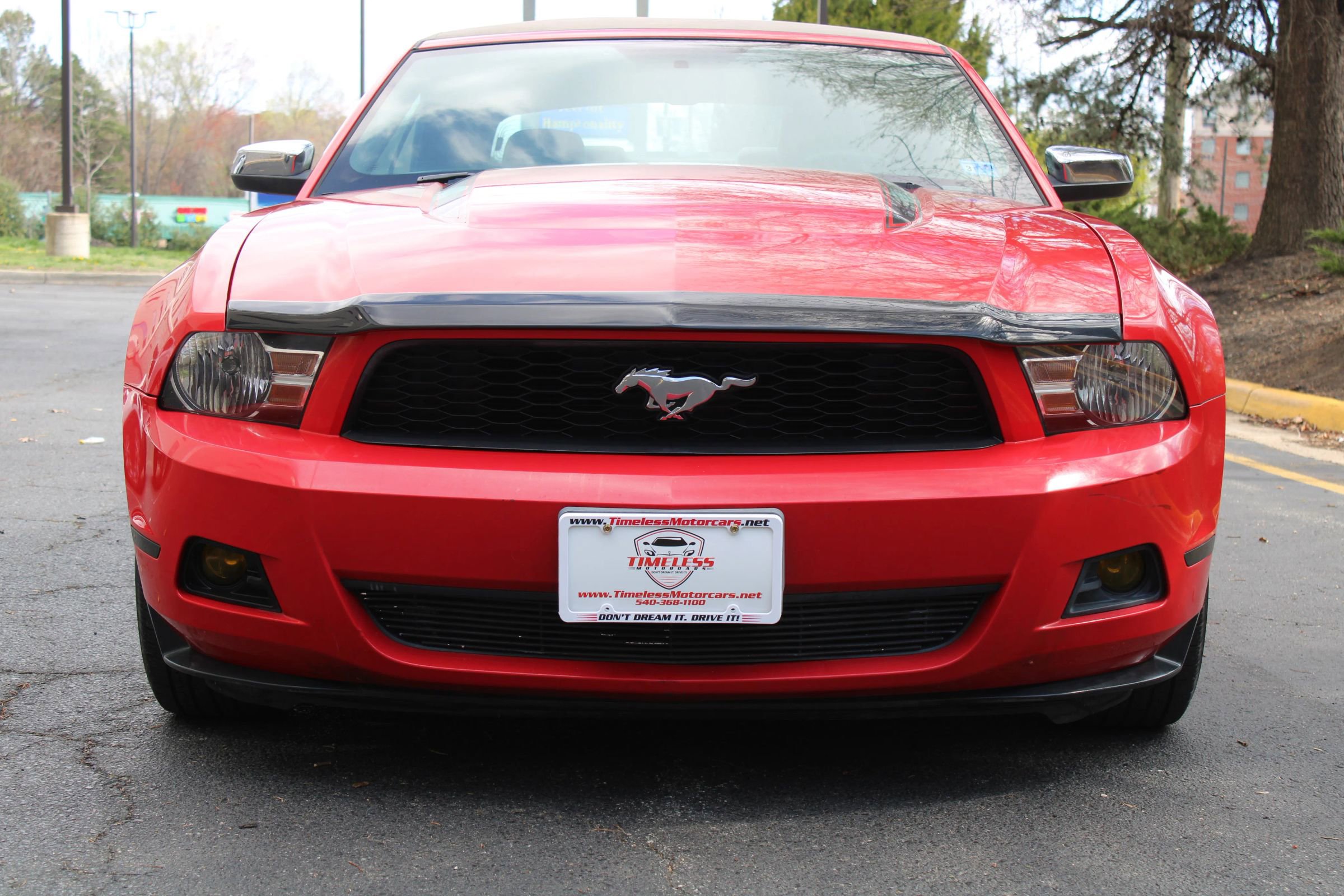 Used 2010 Ford Mustang Convertible image 26