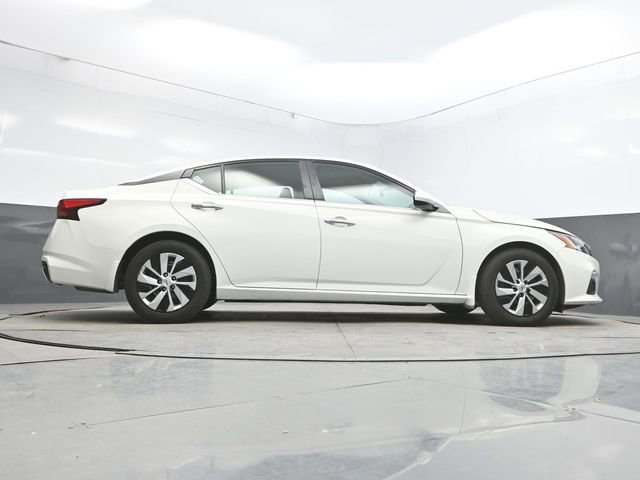 Used 2020 Nissan Altima 2.5 S FWD image 39