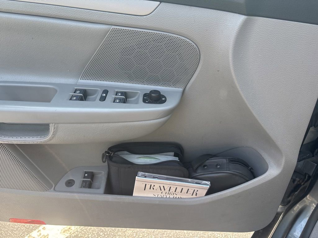 Used 2007 Volkswagen Jetta Wolfsburg Edition FWD image 5