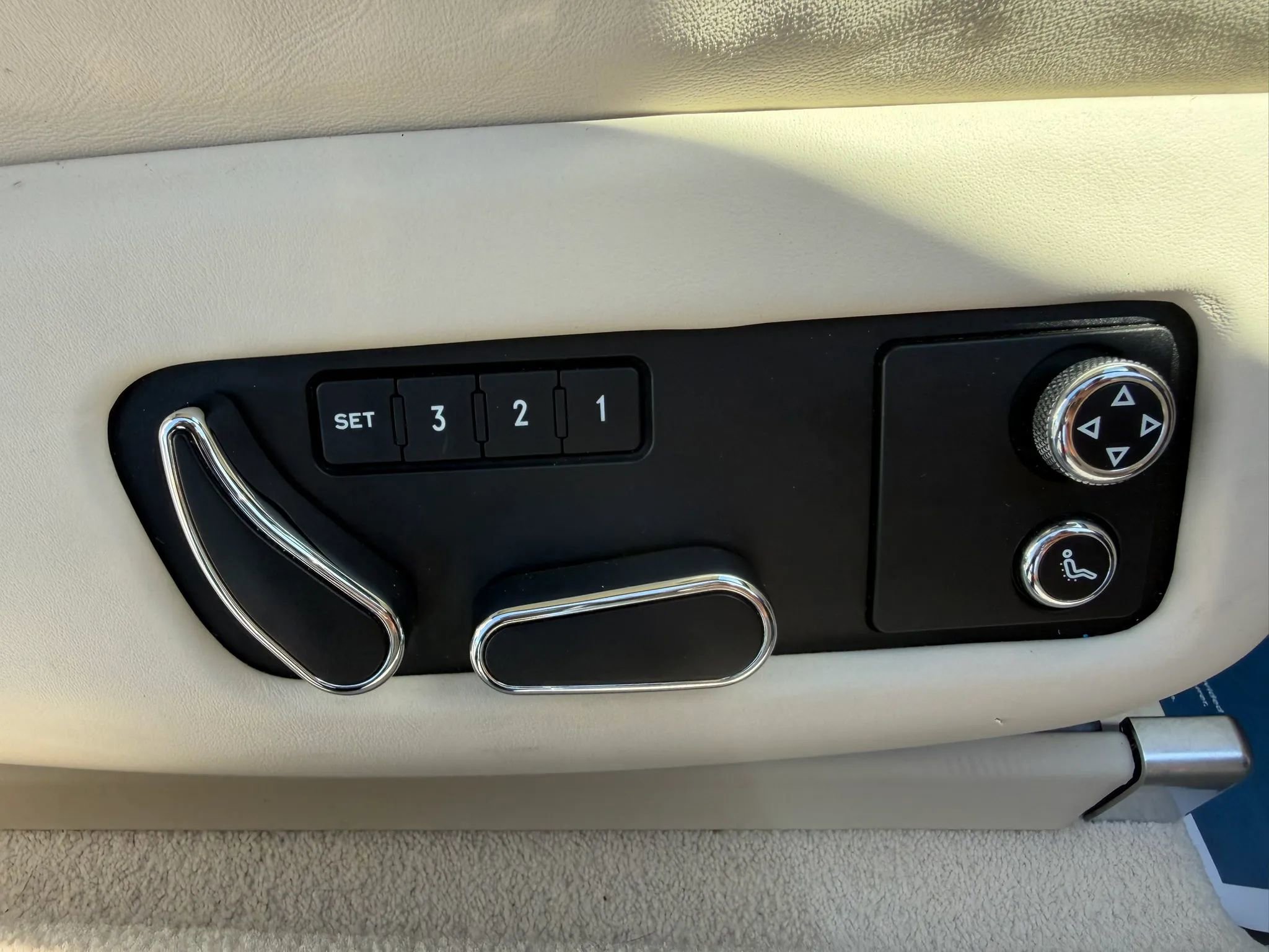 Used 2012 Bentley Continental GT AWD/4WD image 14