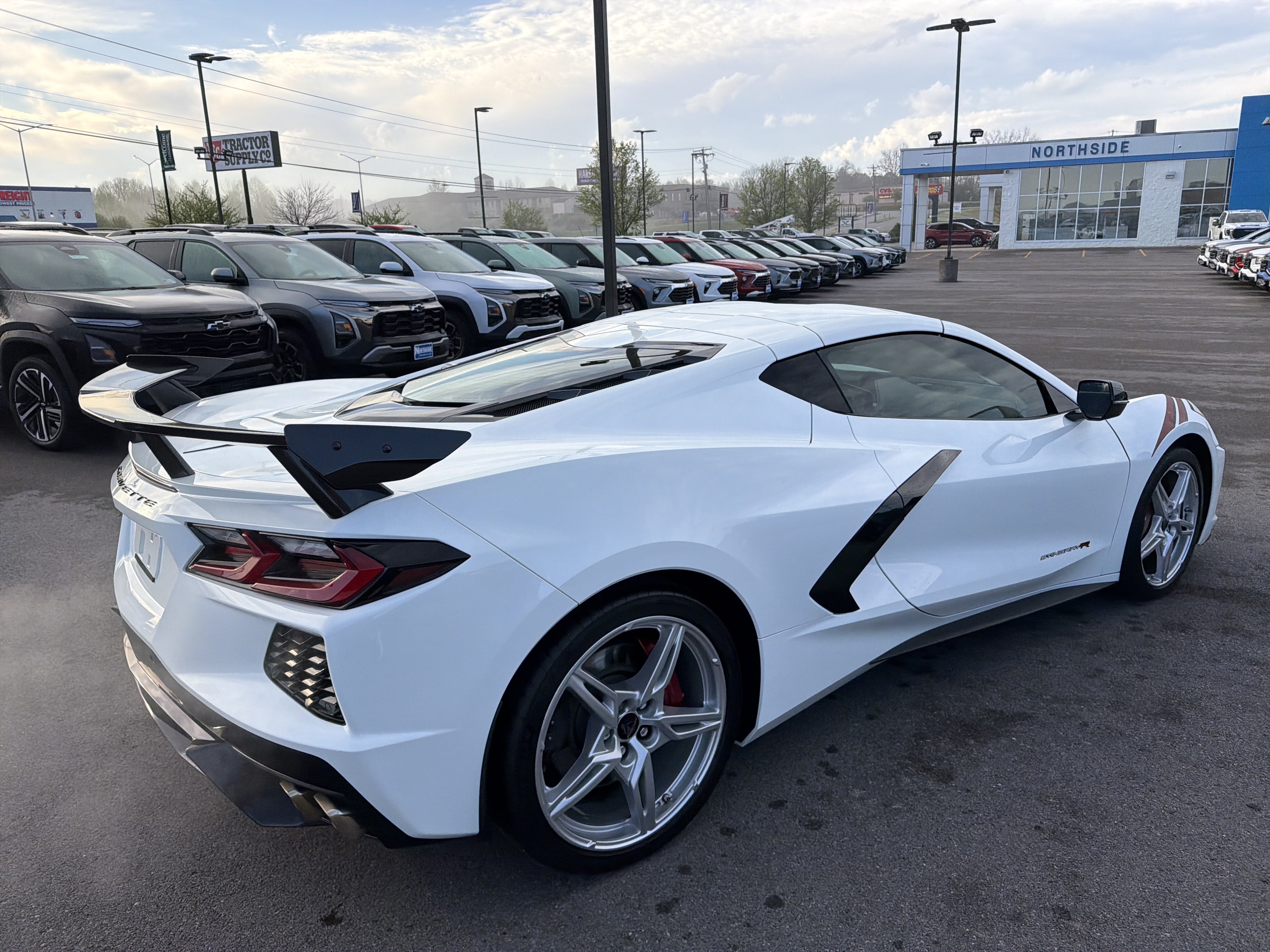 Used 2021 Chevrolet Corvette Stingray Coupe w/ Z51 Performance Package RWD image 6