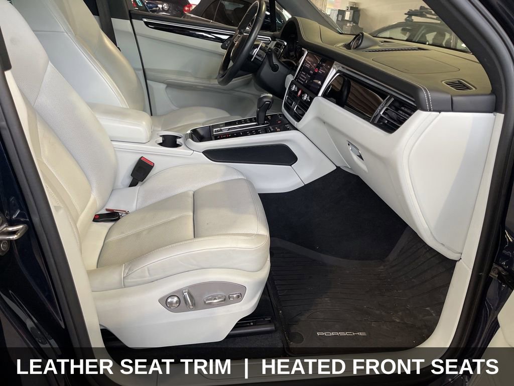Used 2023 Porsche Macan Turbo image 16