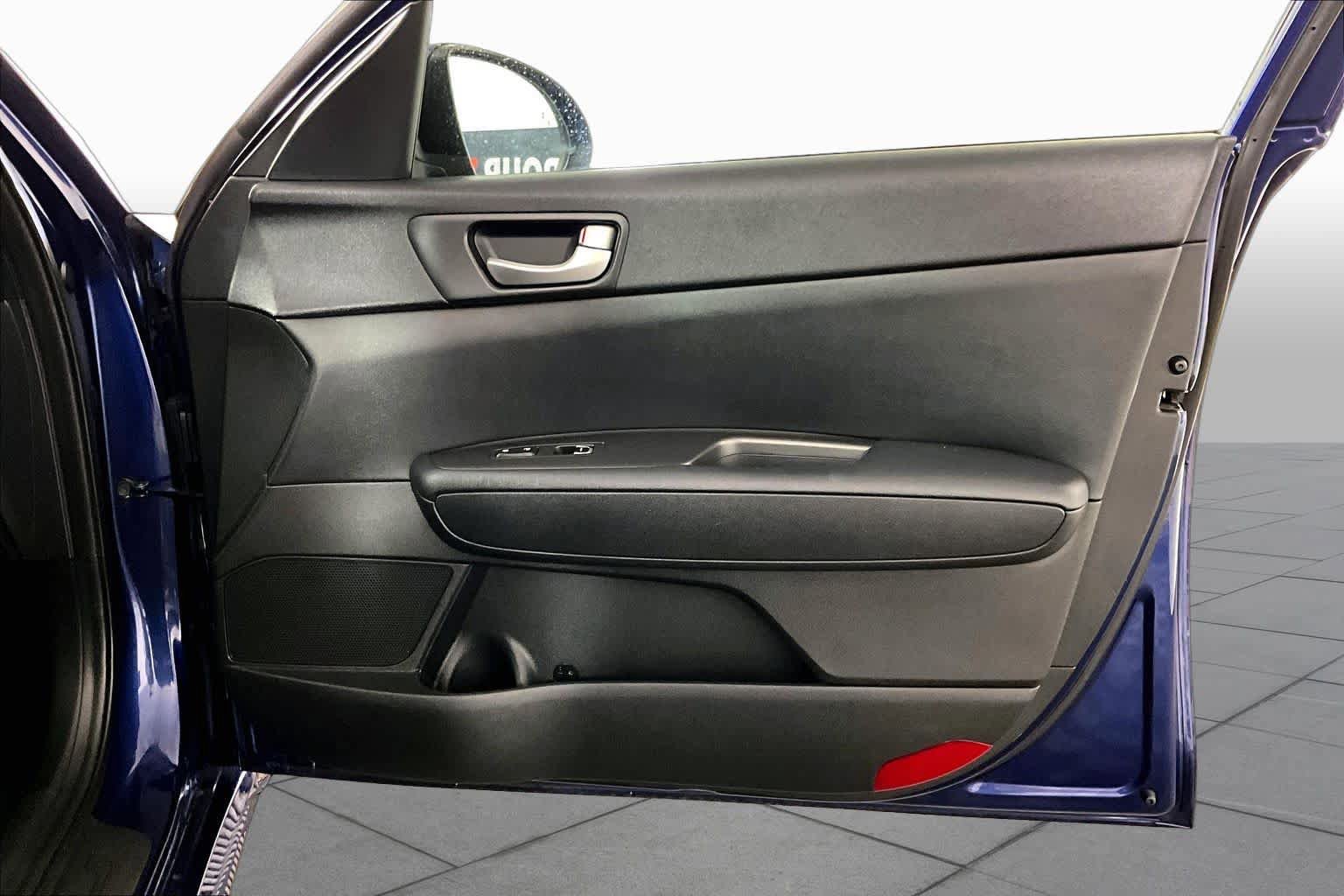 Used 2018 Kia Optima LX FWD image 21
