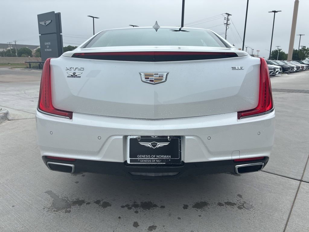 Used 2018 Cadillac XTS Luxury w/ Driver Awareness Package FWD image 6