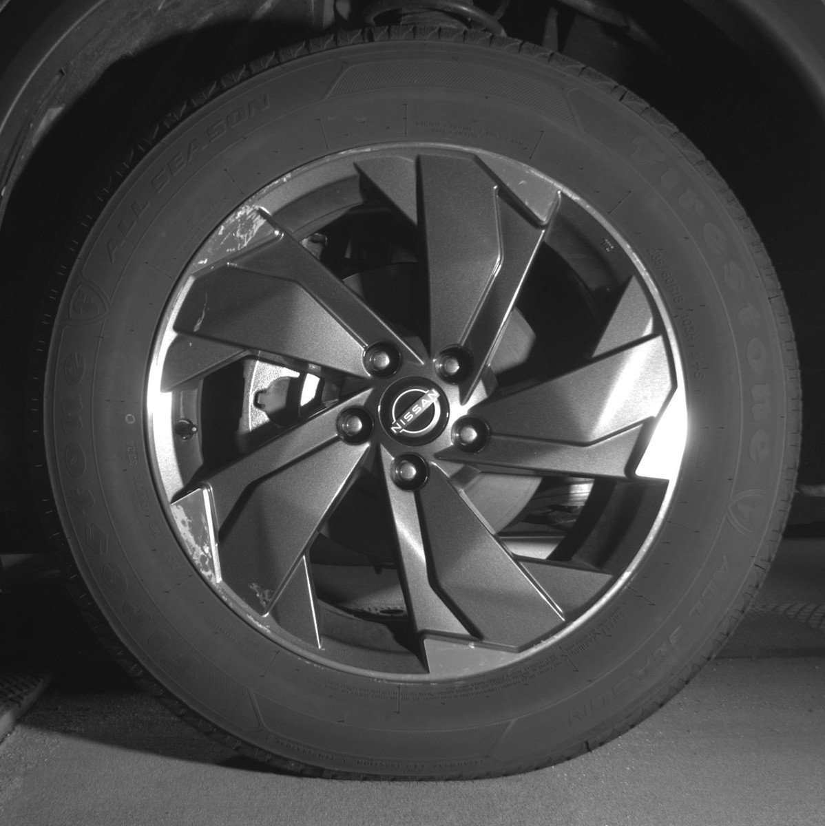 Used 2025 Nissan Rogue SV AWD/4WD image 12