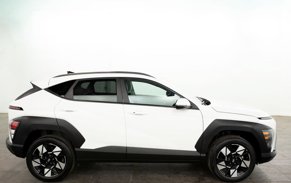 Used 2025 Hyundai Kona SEL AWD/4WD image 13