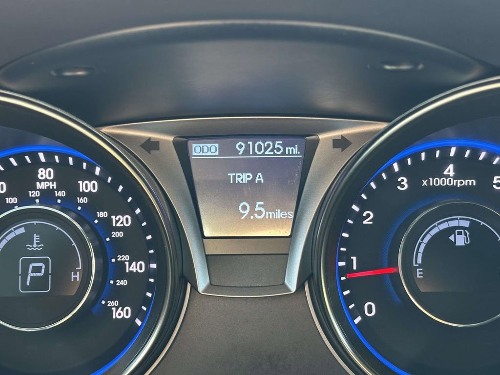 Used 2013 Hyundai Genesis 2.0T image 15