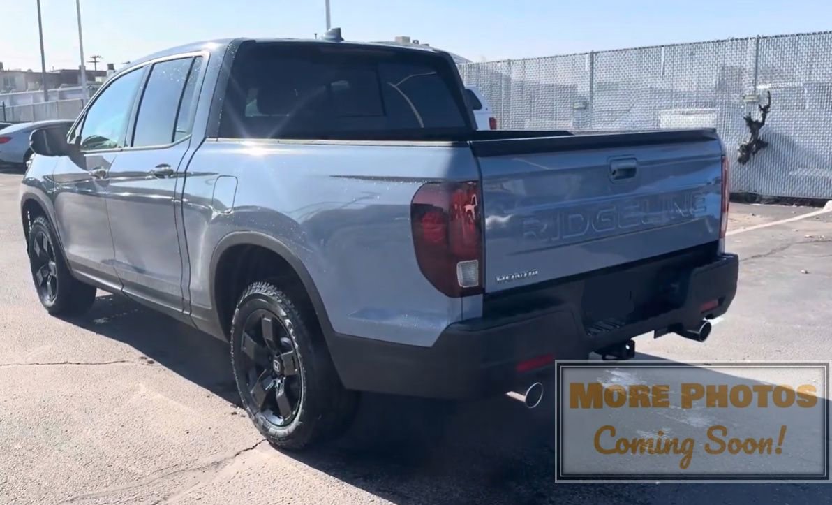 Used 2025 Honda Ridgeline Black Edition image 7