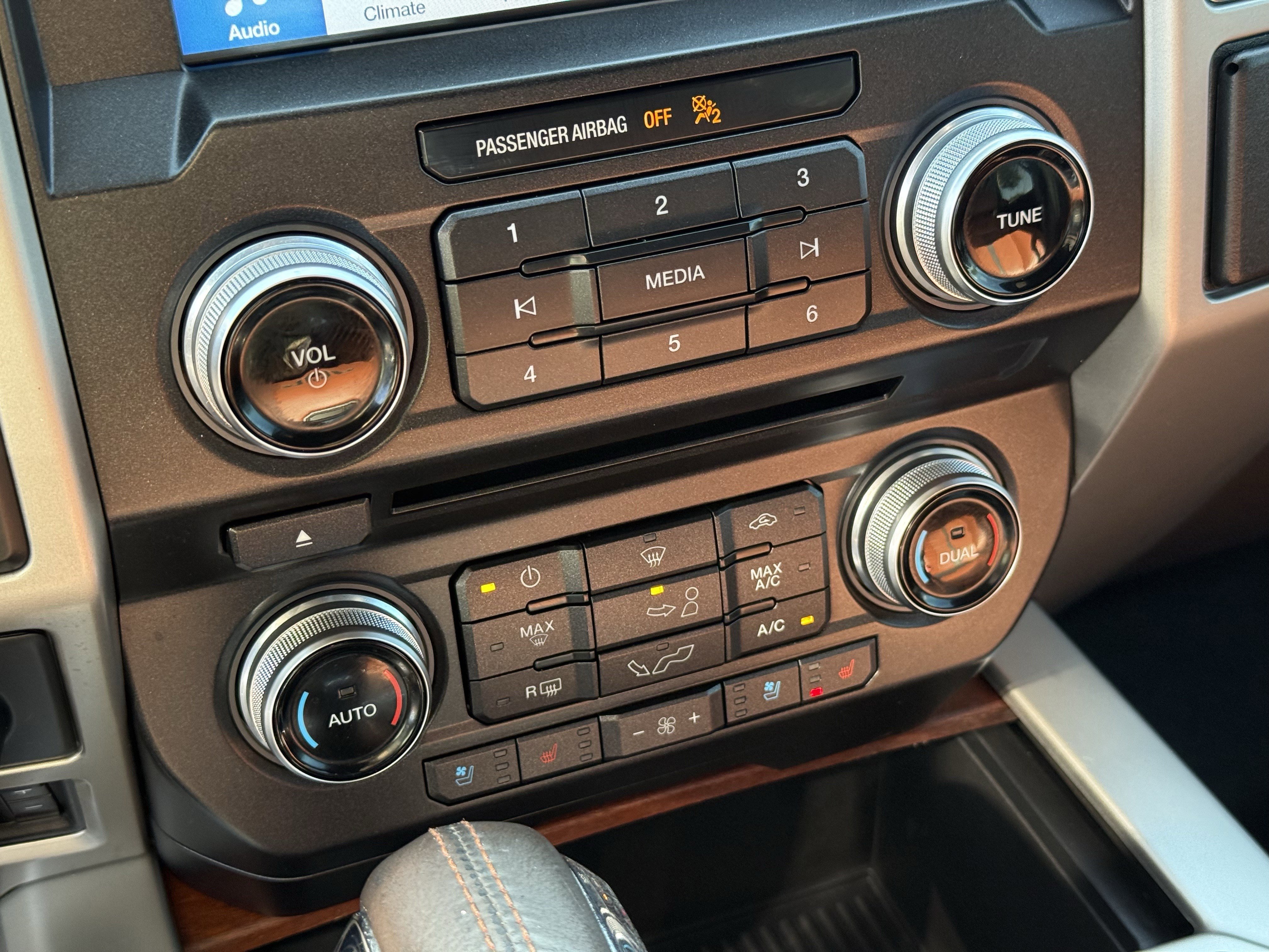 Used 2018 Ford F150 King Ranch w/ Equipment Group 601A Luxury image 22