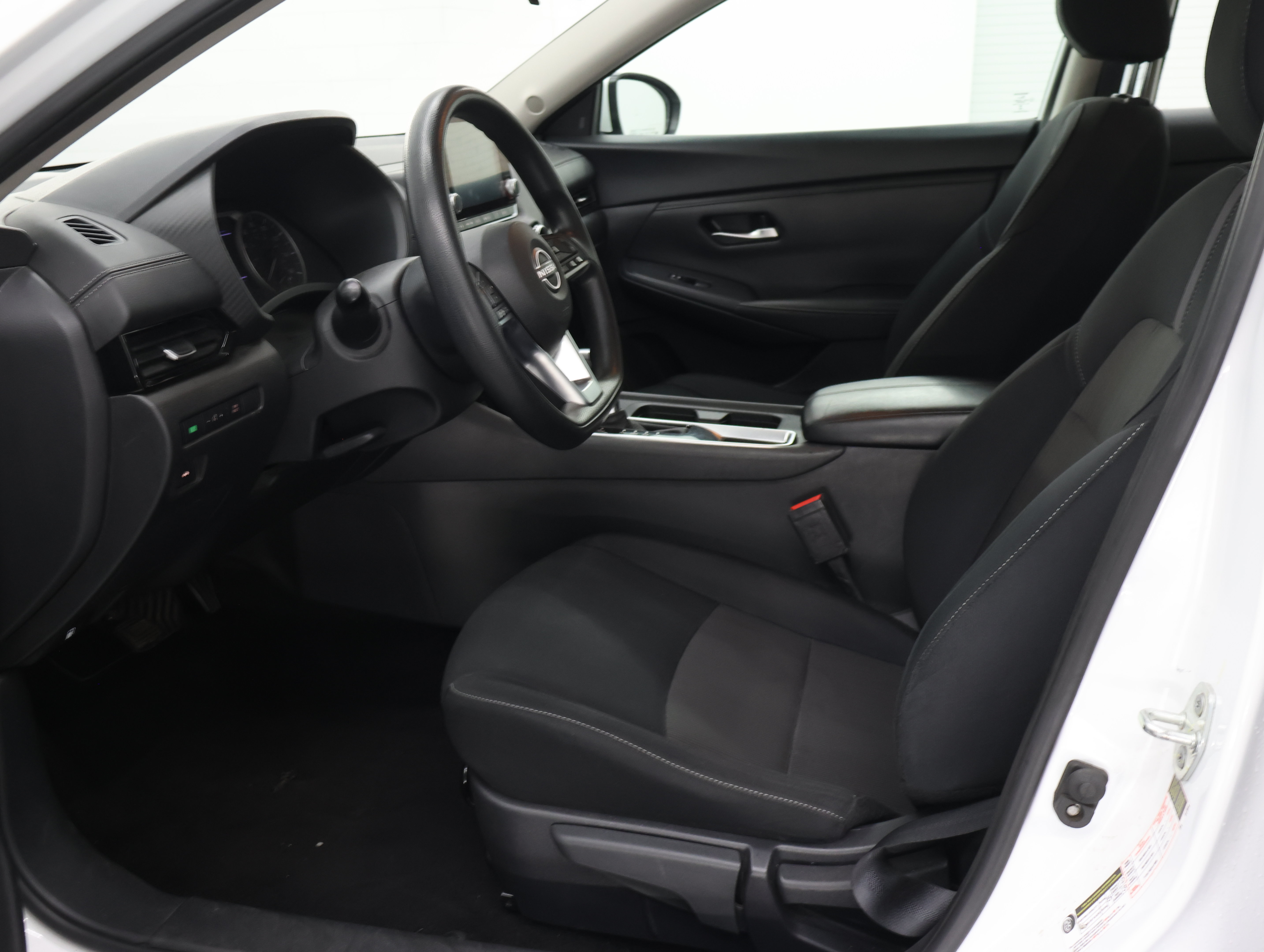 Used 2024 Nissan Sentra SV FWD image 8