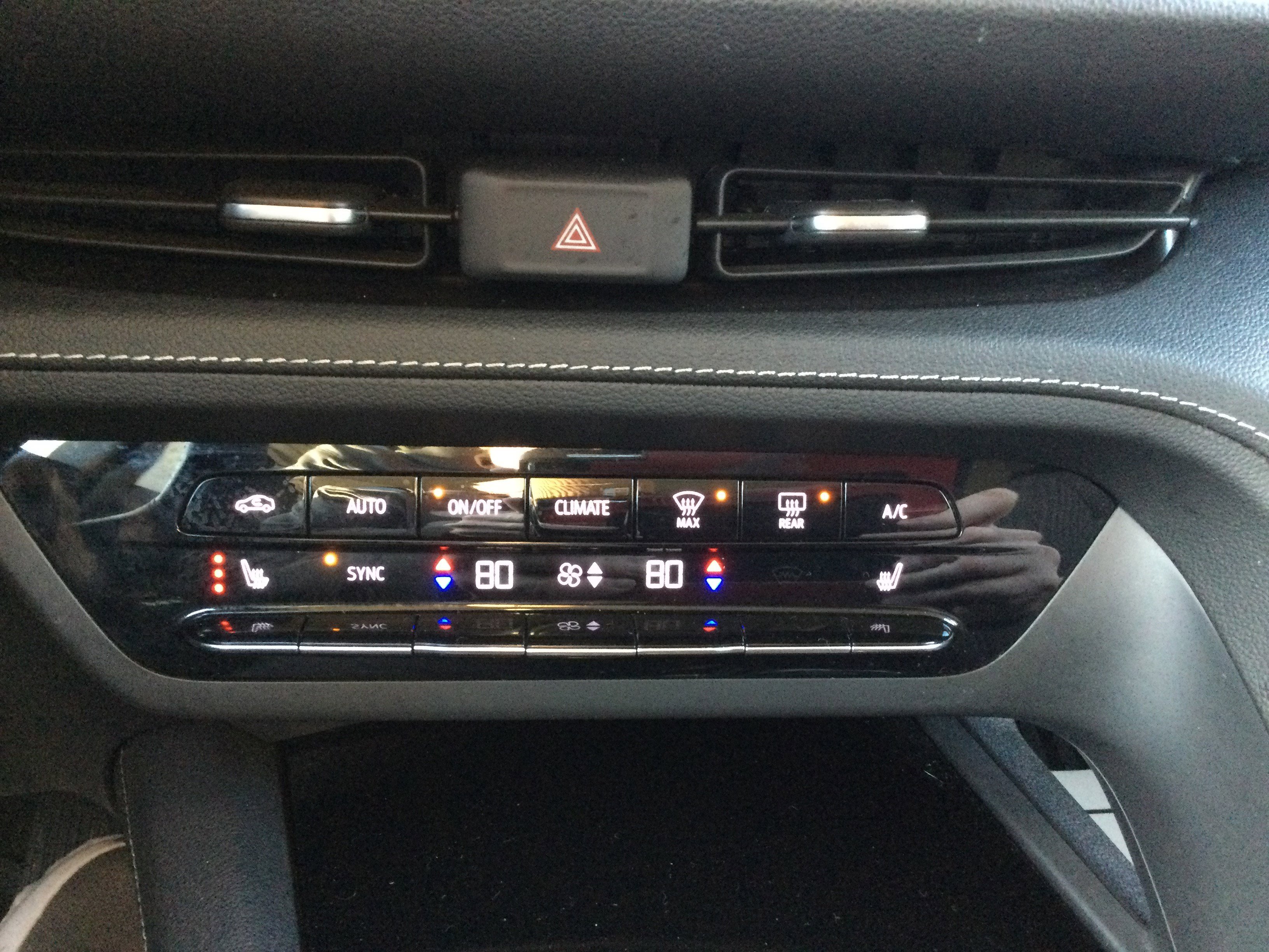 Used 2023 Buick Envision Preferred image 13