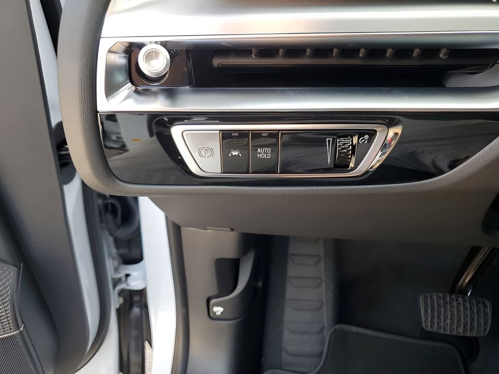 New 2026 Cadillac Lyriq Sport image 31