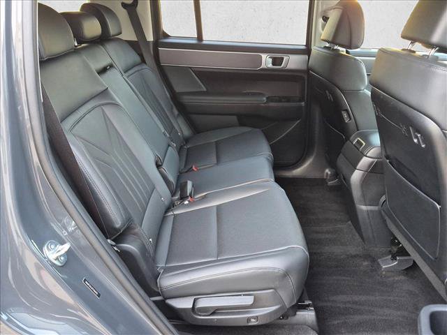 Used 2026 Hyundai Santa Fe SEL FWD image 19