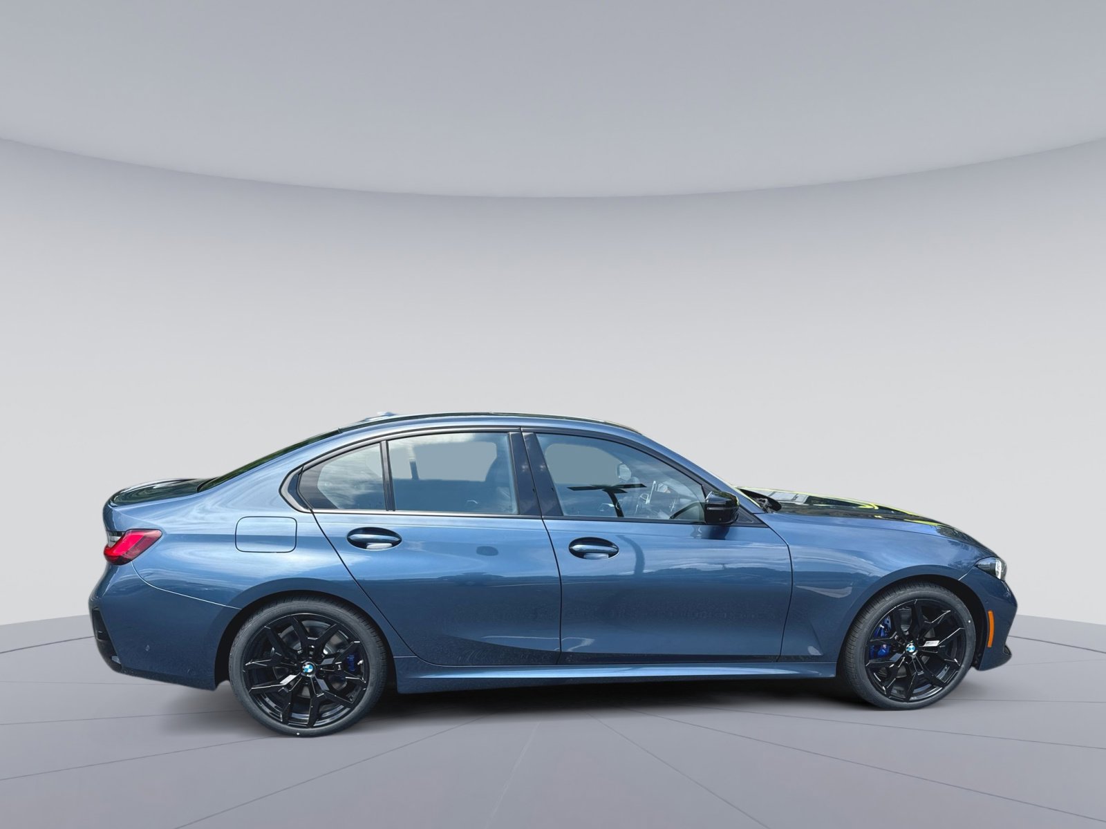 New 2026 BMW 330i xDrive Sedan w/ M Sport Package AWD/4WD image 34