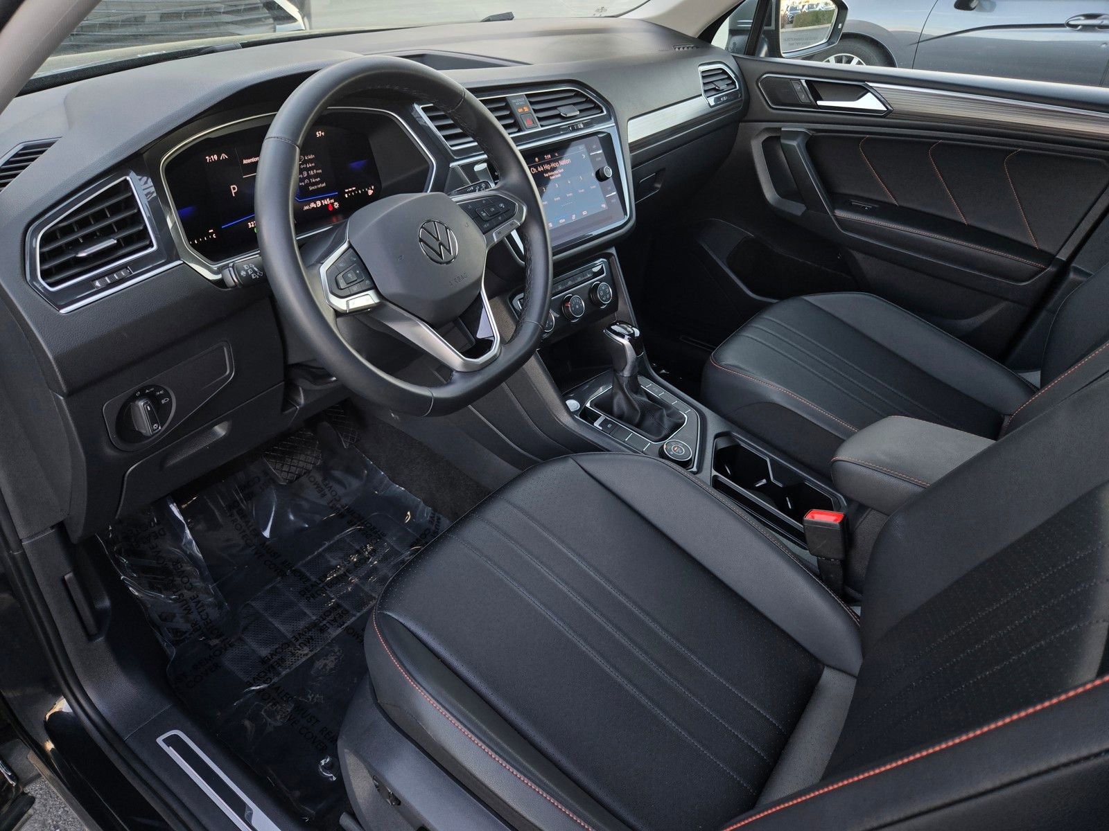 Used 2024 Volkswagen Tiguan Wolfsburg Edition image 9