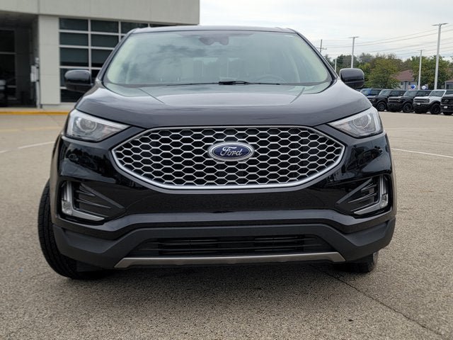 Used 2024 Ford Edge SEL w/ Convenience Package AWD/4WD image 2