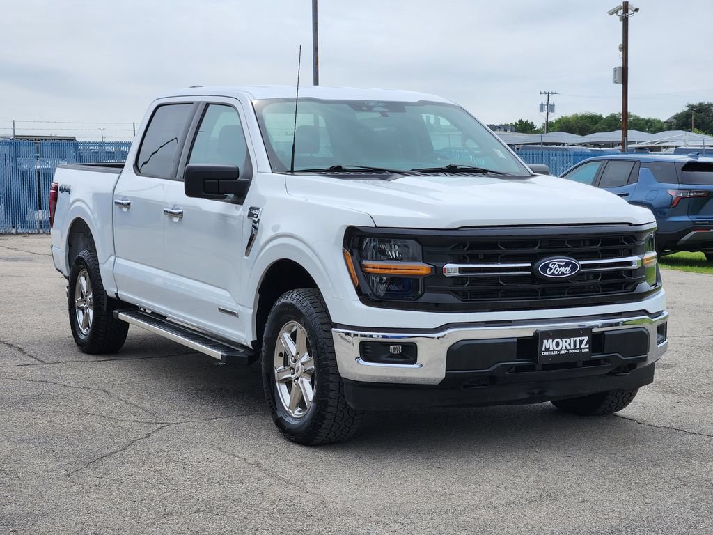 Used 2025 Ford F150 XLT w/ Equipment Group 301A Standard AWD/4WD image 3