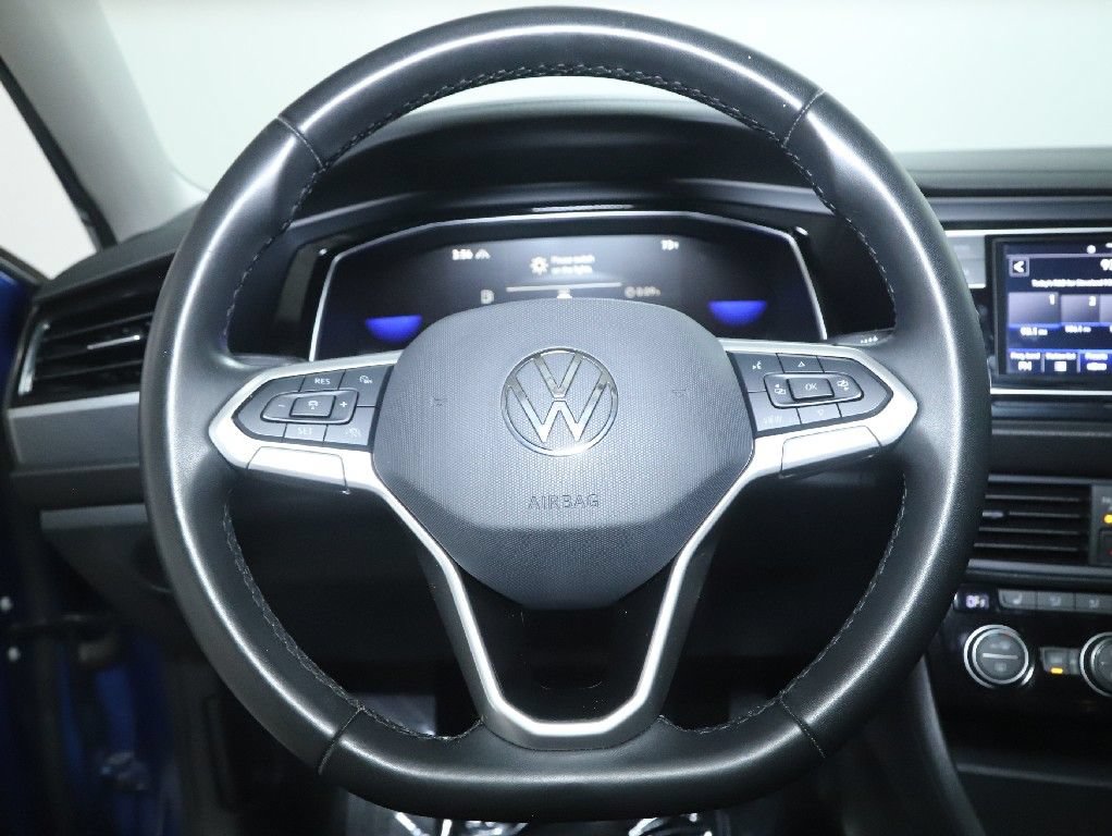 Used 2023 Volkswagen Jetta SE FWD image 21