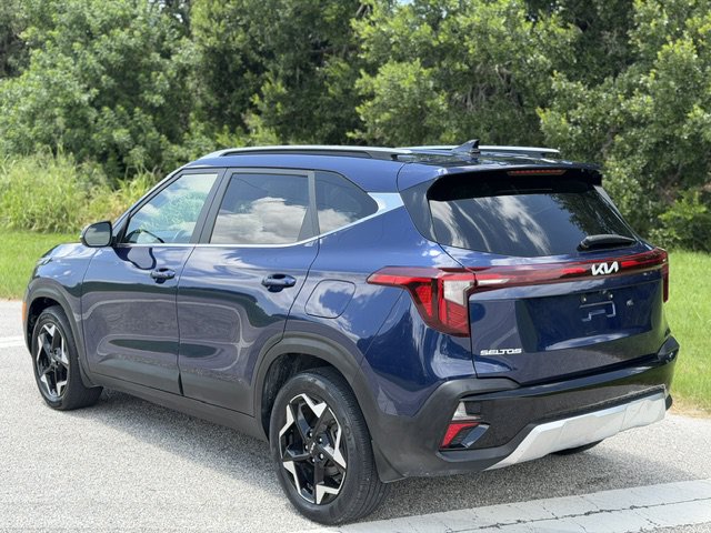 Used 2024 Kia Seltos EX FWD image 3