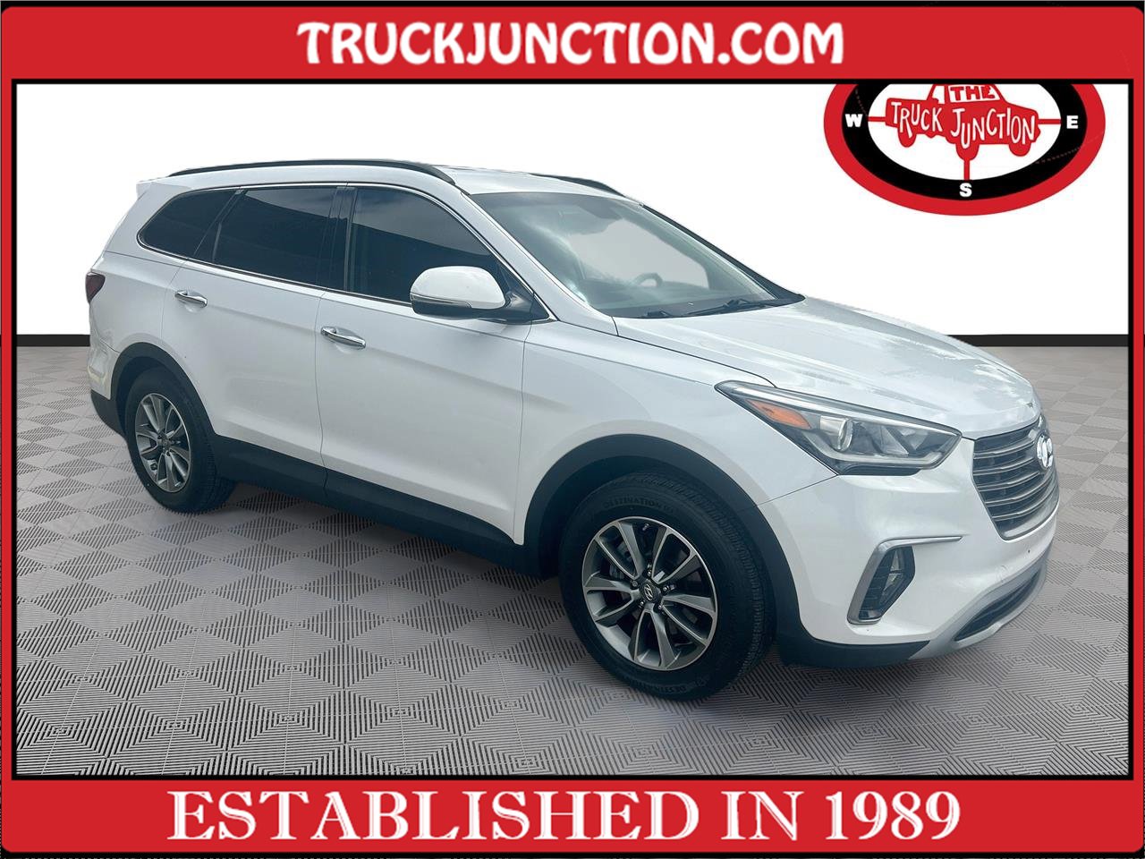 Used 2017 Hyundai Santa Fe SE w/ SE Premium Package 02 FWD image 1