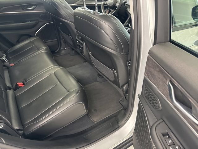 Used 2023 Jeep Grand Cherokee 4WD 4xe image 29