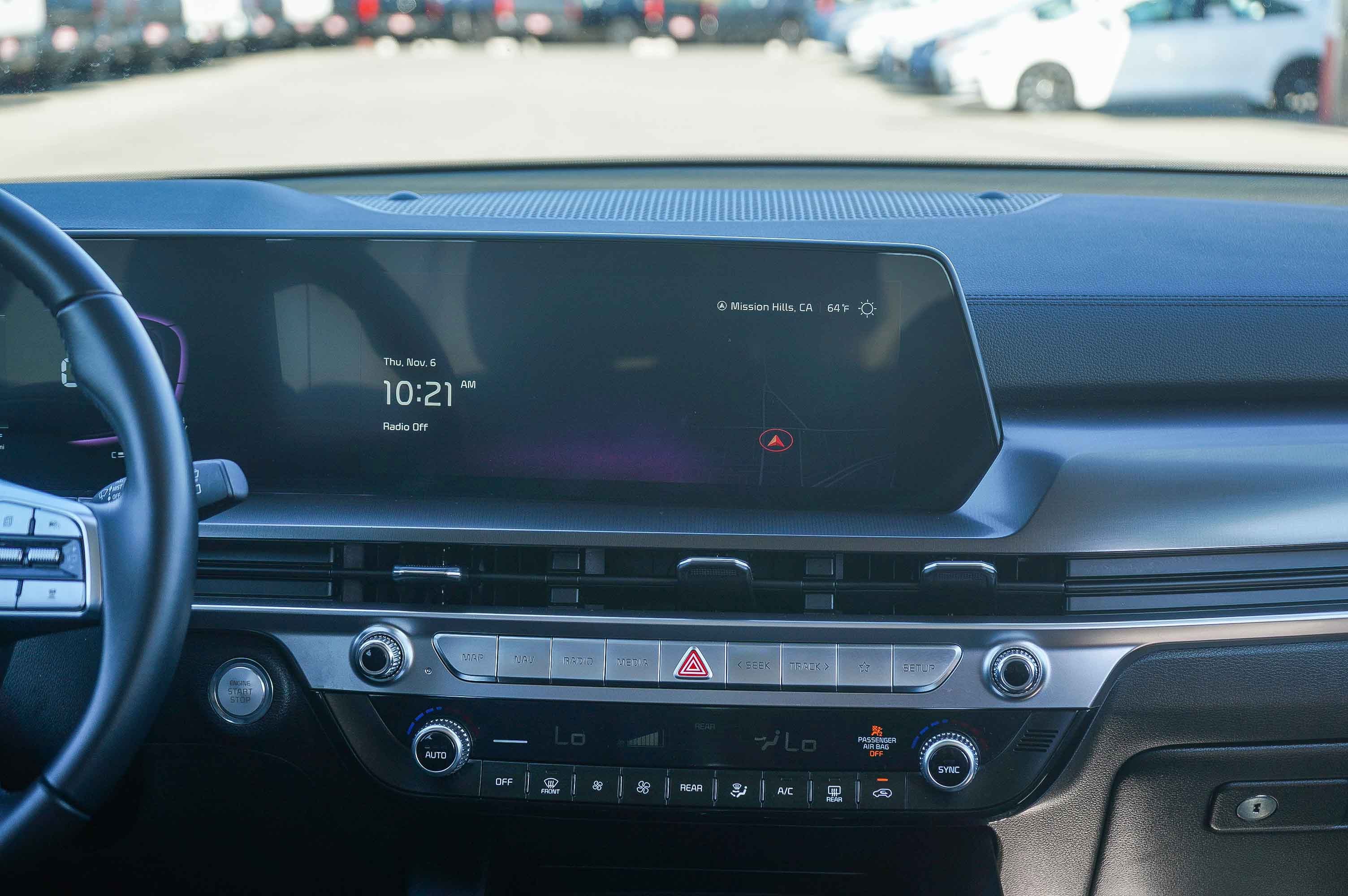 Used 2024 Kia Telluride LX image 14