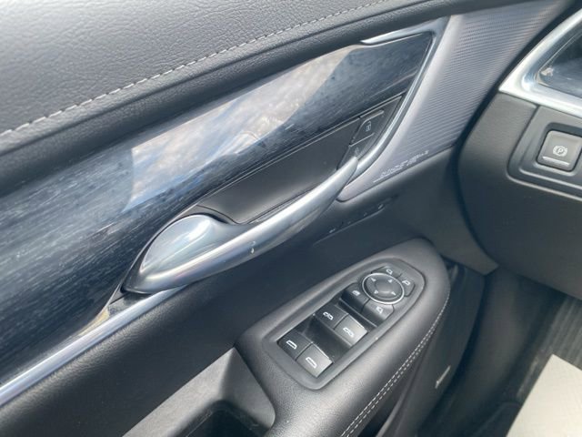 Used 2023 Cadillac XT5 Premium Luxury w/ Technology Package image 21