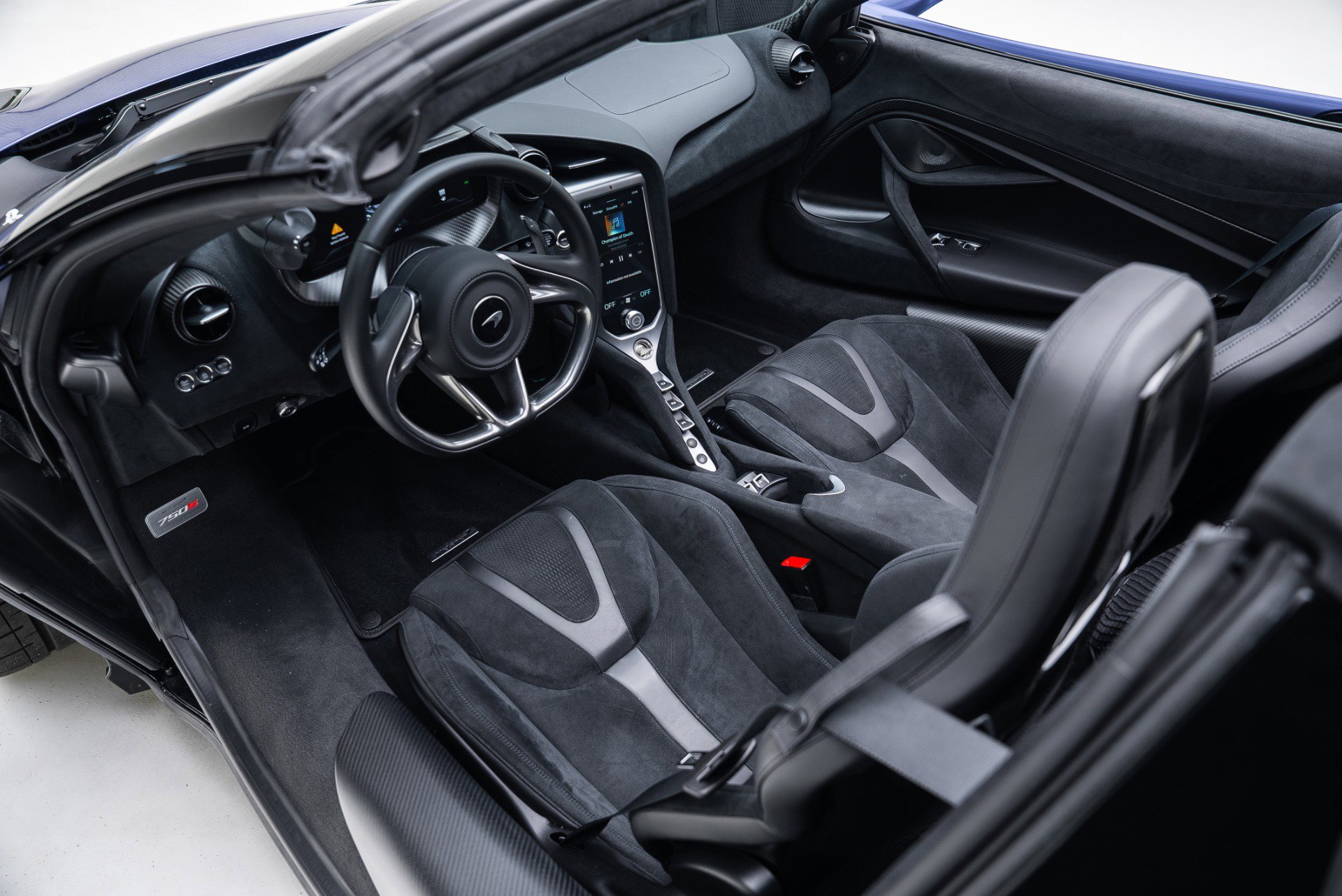 Used 2024 McLaren 750S Spider image 32