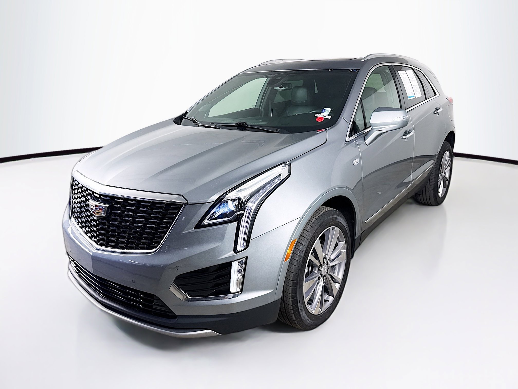 Used 2025 Cadillac XT5 Premium Luxury image 4