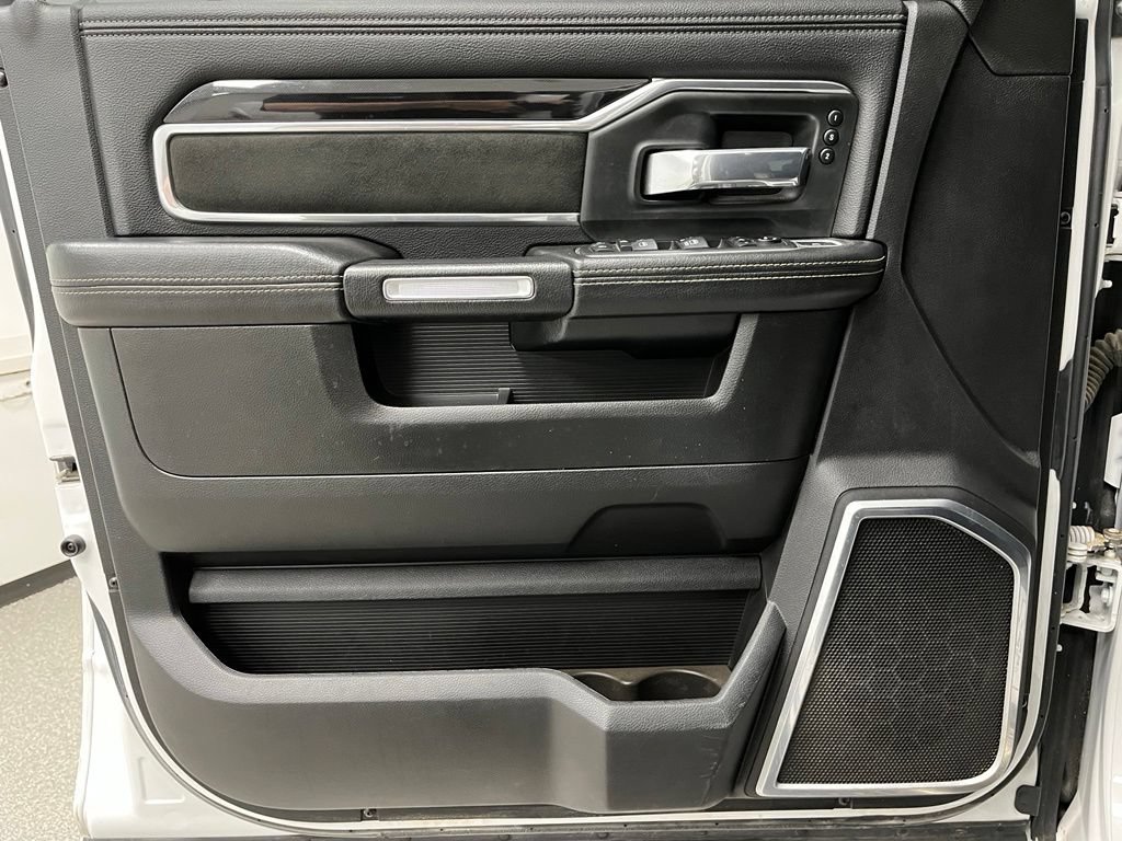 Used 2019 RAM 3500 Laramie AWD/4WD image 20