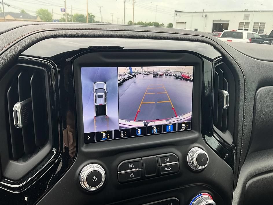 Used 2021 GMC Sierra 1500 AT4 w/ AT4 Premium Package AWD/4WD image 24