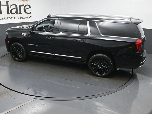 Used 2023 GMC Yukon XL Denali AWD/4WD image 43