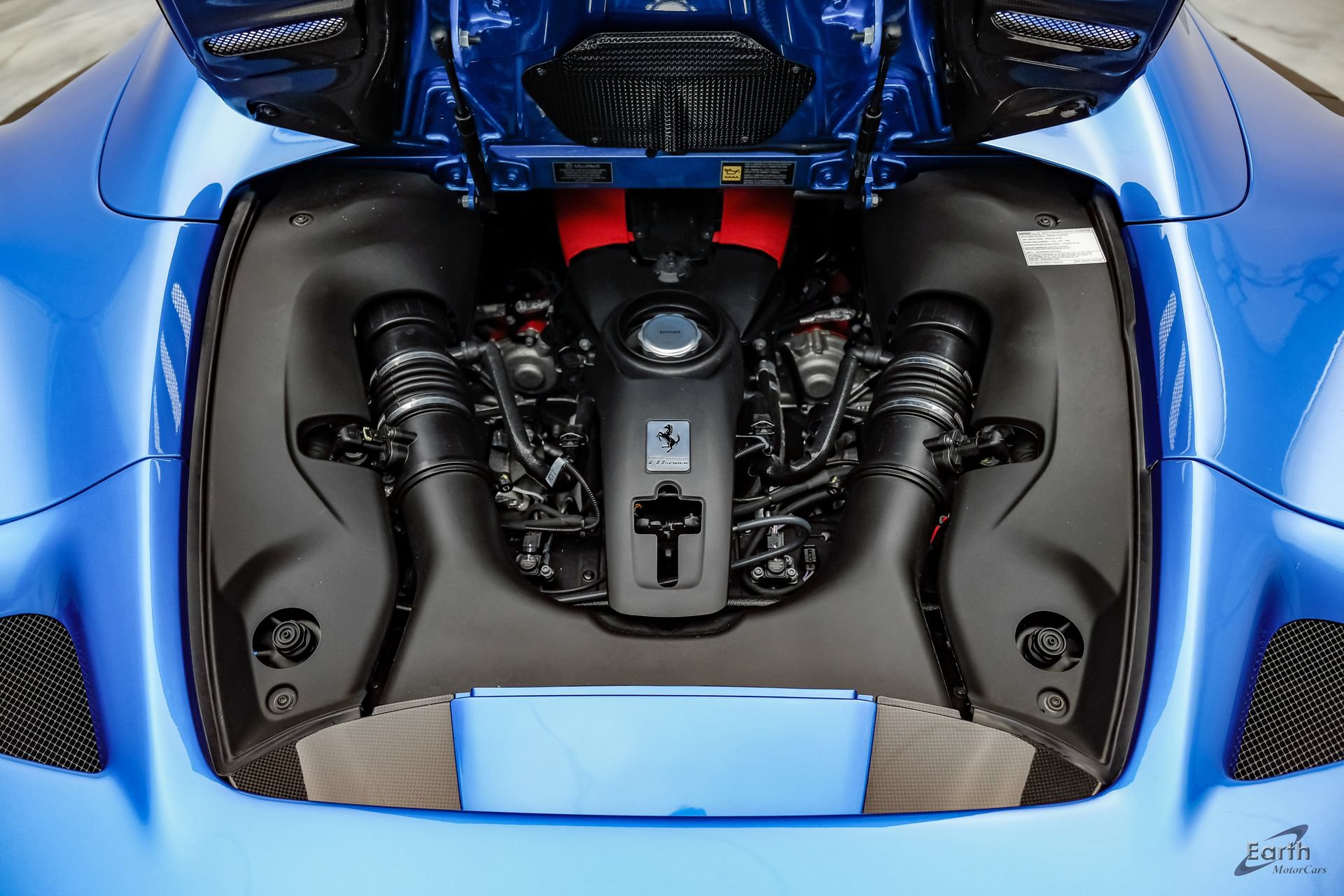 Used 2023 Ferrari F8 Tributo RWD image 4