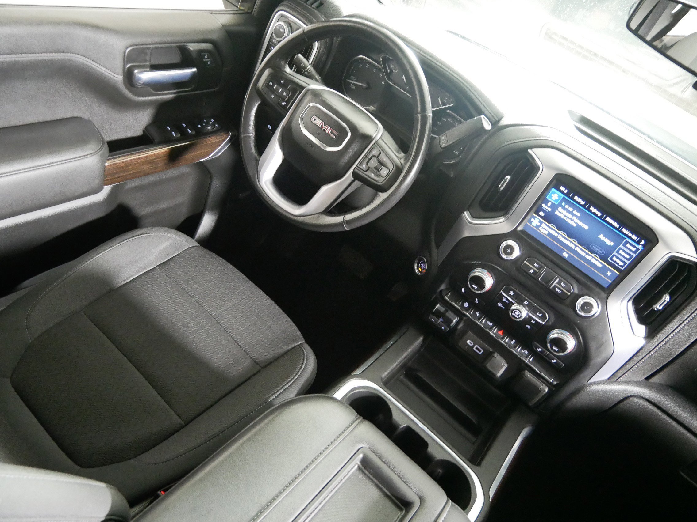 Used 2021 GMC Sierra 1500 Elevation w/ Preferred Package image 9