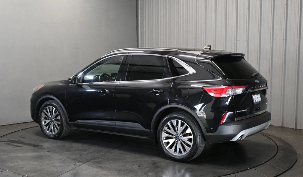 Used 2020 Ford Escape Titanium FWD image 7
